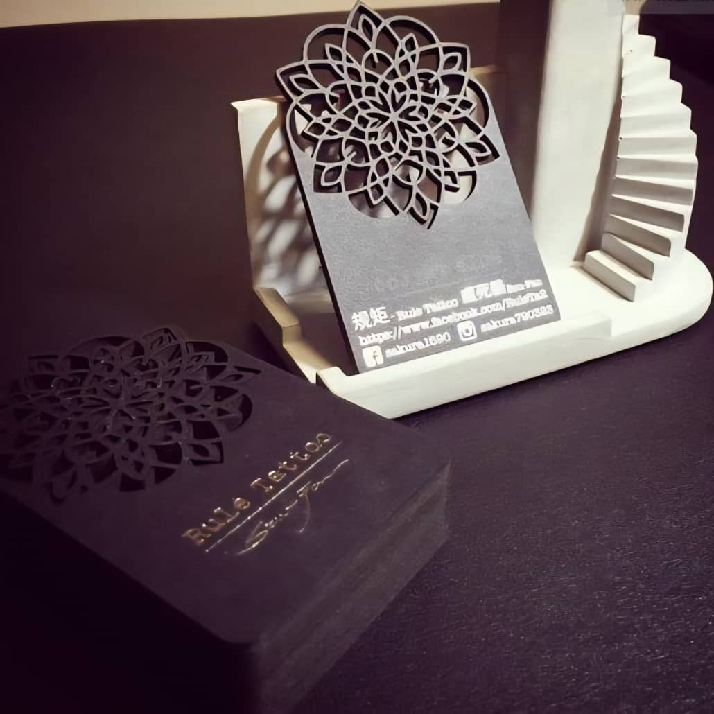 چاپ کارت ویزیت برش لیزری