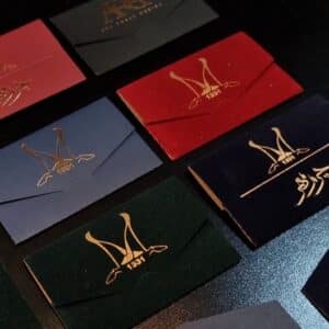 پاکت ملخی کوچک با چاپ لوگو و اطلاعات تماس شرکت