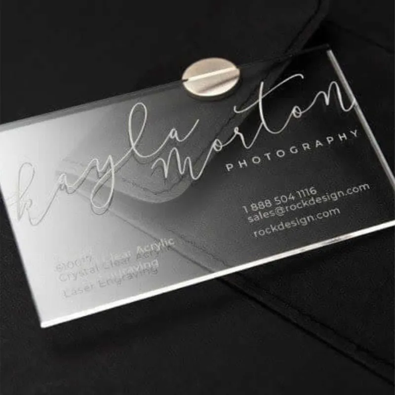 چاپ کارت ویزیت ساخته شده از پلکسی گلاس