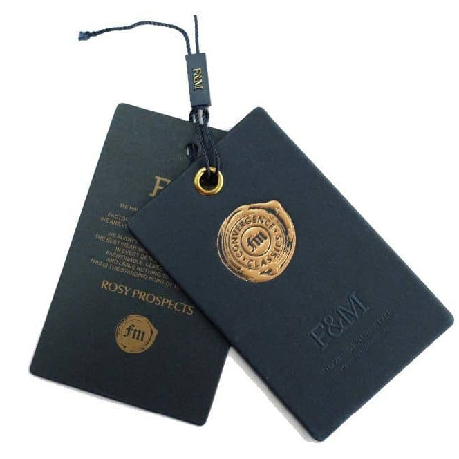 سفارش چاپ تگ لباس تبلیغاتی با برند اختصاصی