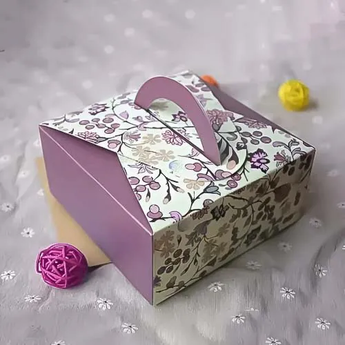 طراحی و چاپ جعبه شیرینی 